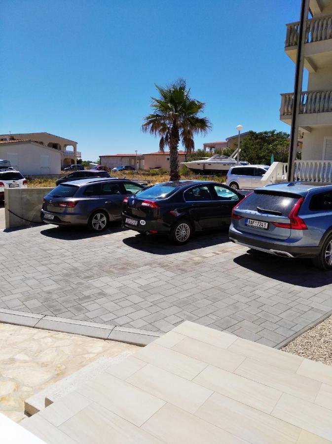 Apartmani Darija Vir Esterno foto