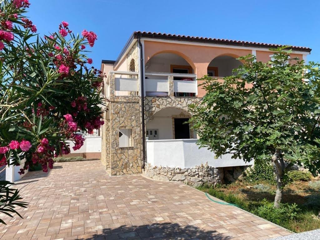 Apartmani Darija Vir Esterno foto