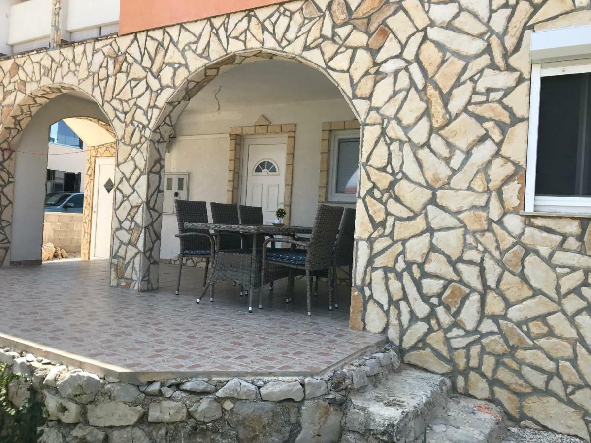 Apartmani Darija Vir Esterno foto