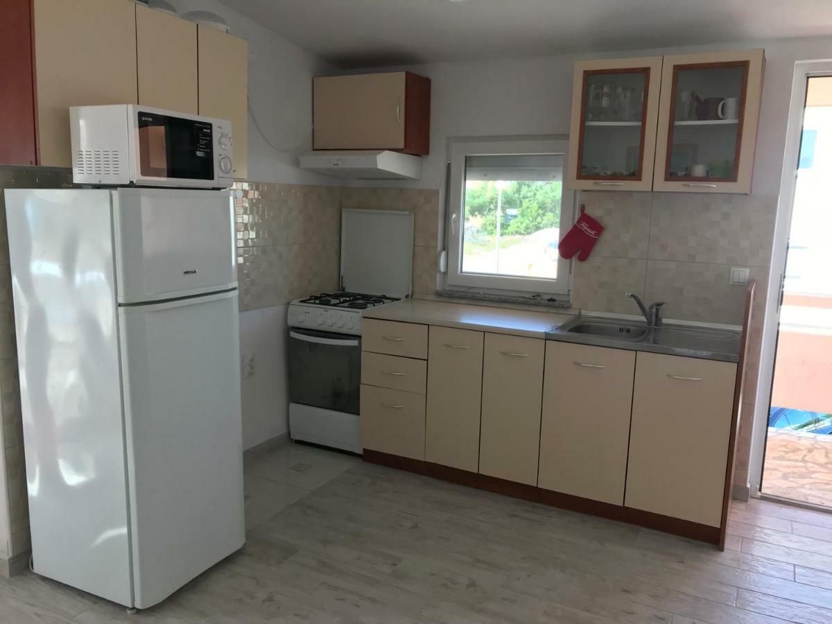 Apartmani Darija Vir Esterno foto