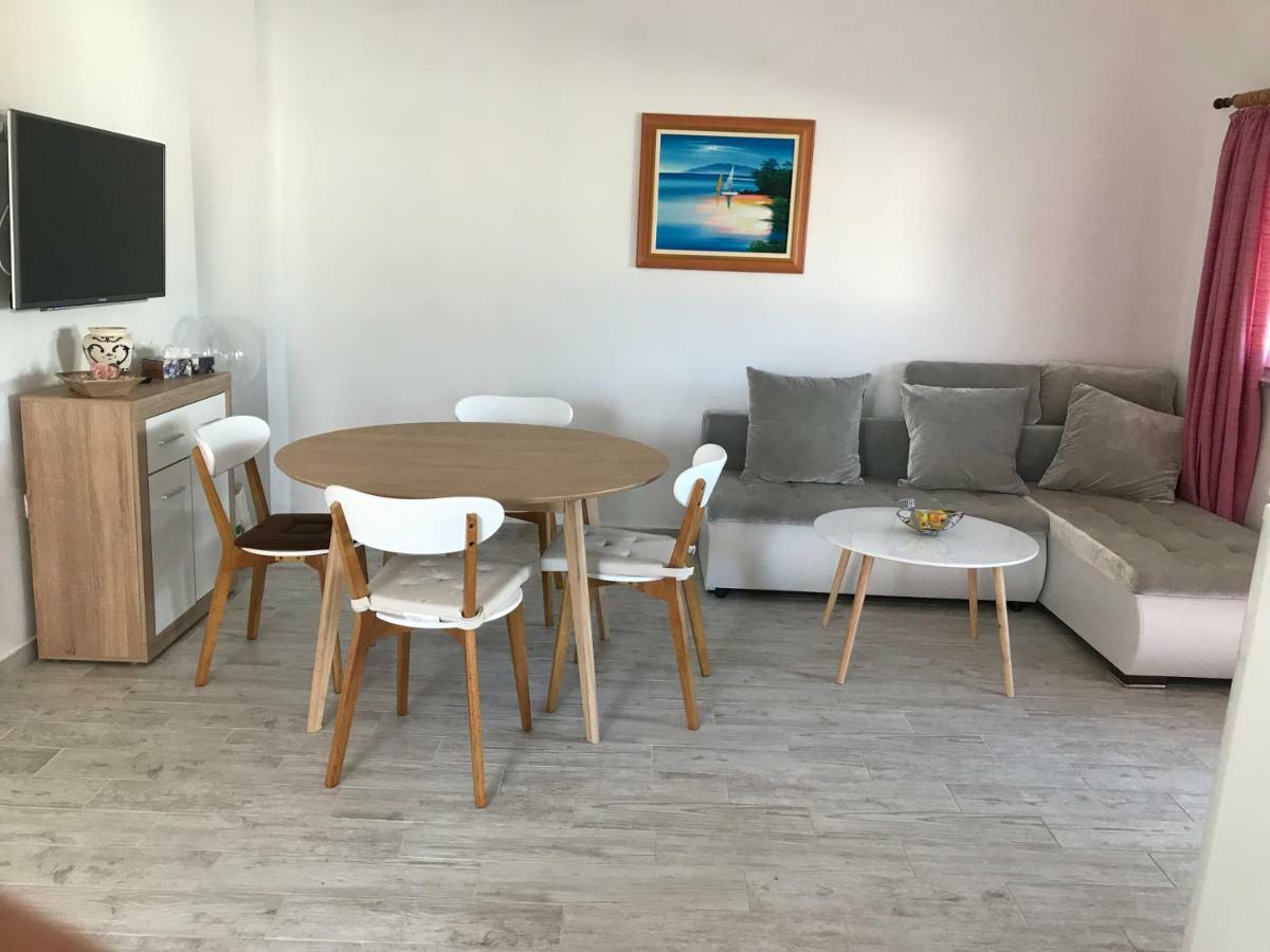 Apartmani Darija Vir Esterno foto